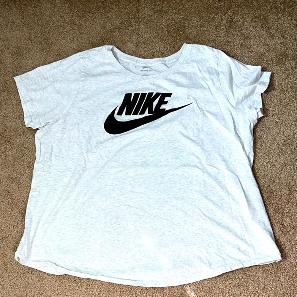 Women's Nike Heather light Gray T-Shirt
